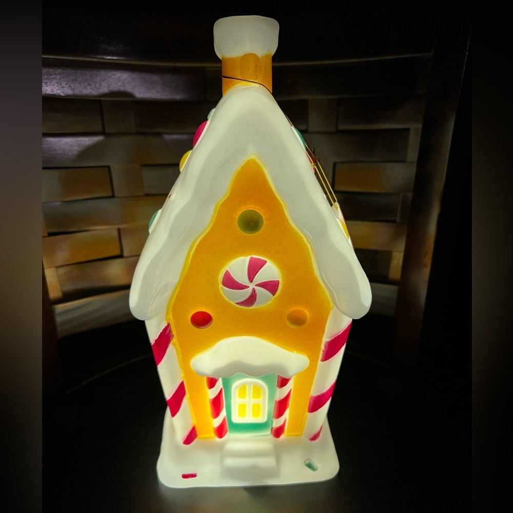 Christmas Gingerbread House Blow Molds 11"